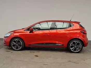 Used Renault Clio Dynamique 90 HP (66 kW) 2018 Red Hatchback