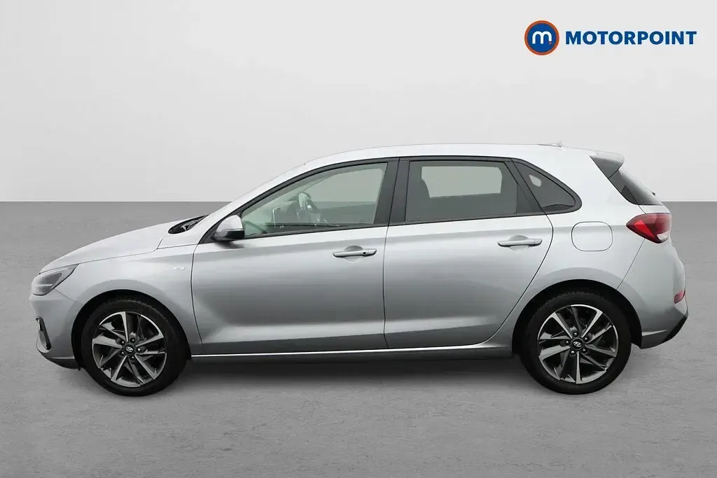 Used Hyundai i30 Premium 120 HP (88 kW) 2024 Silver Hatchback