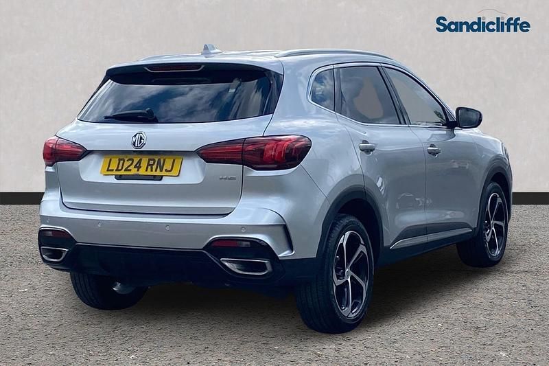 Used MG HS Trophy 169 HP (124 kW) 2023 Metallic  cosmic silver SUV