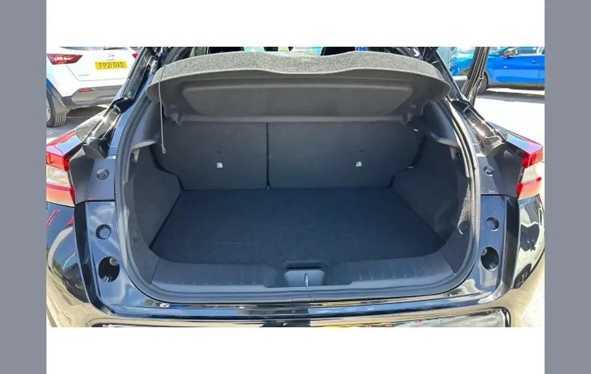 Used Nissan Juke Tekna 143 HP (105 kW) 2025 Black SUV