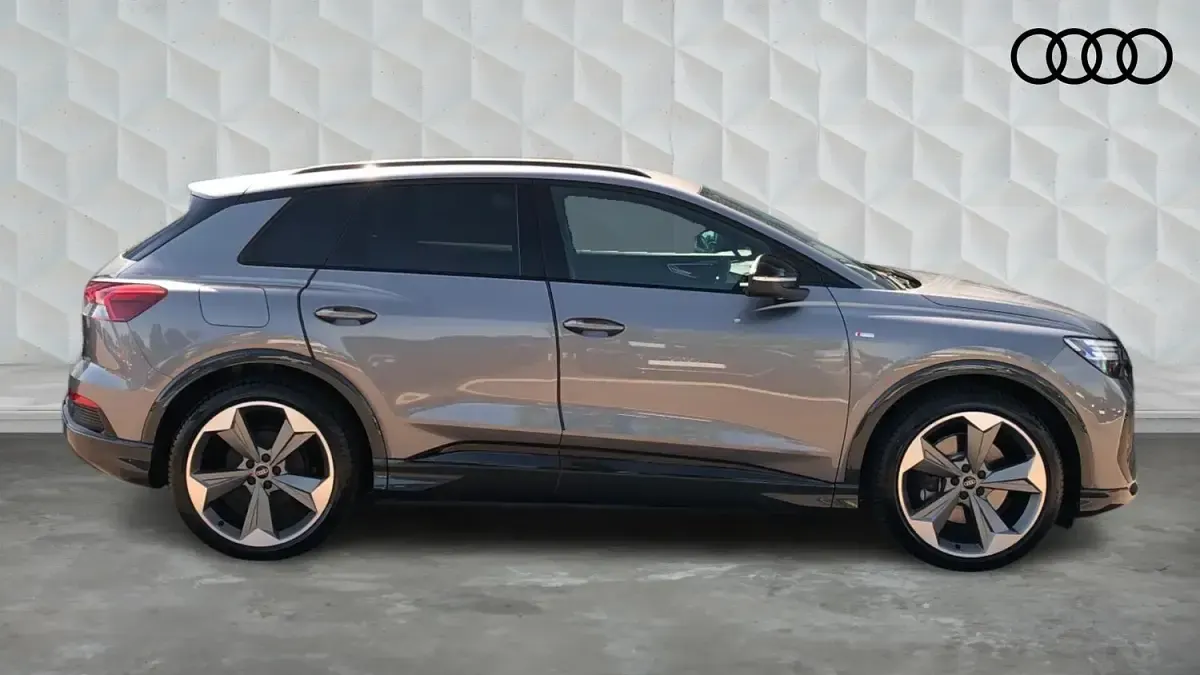 Used Audi Q4 e-tron Black Edition 210 kW (286 HP) 2025 Grey SUV