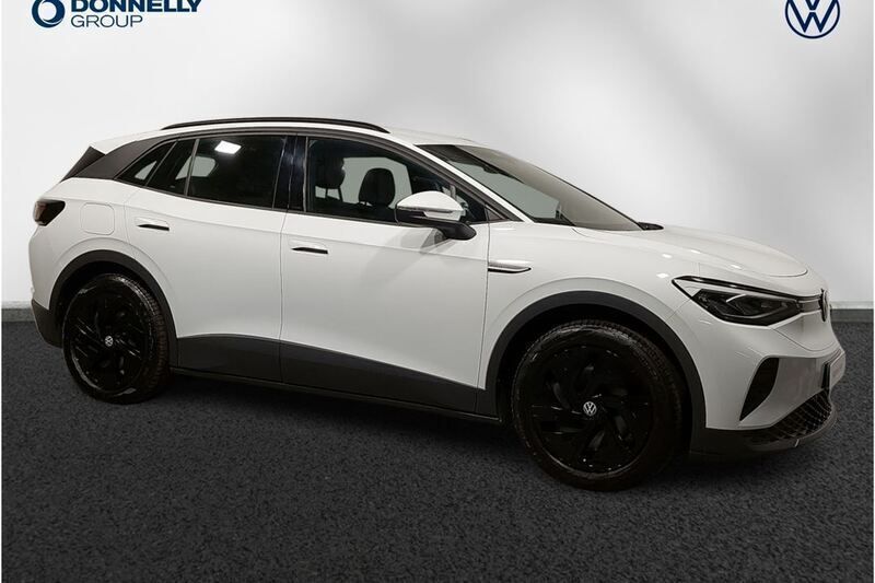 White Used 2022 VW ID.4 Pro Performance SUV | £17,485 (Fair price) - Image 1/4