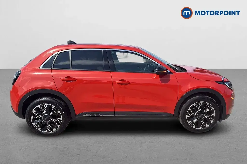 Used Fiat 600 La Prima 114 kW (156 HP) 2025 Orange SUV
