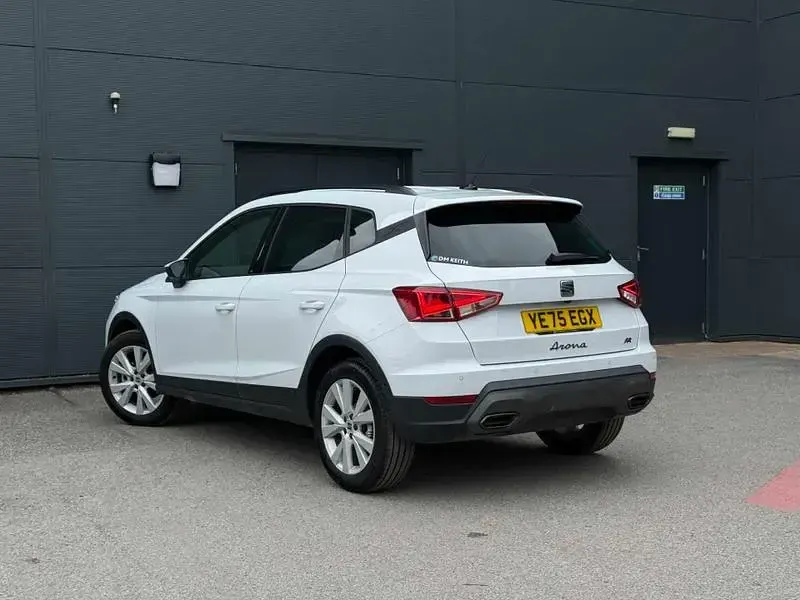 Used Seat Arona FR First Edition 2026 White SUV