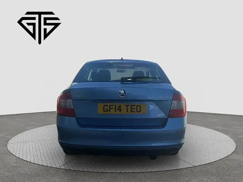 Used Skoda Rapid SE 2014 Blue Hatchback