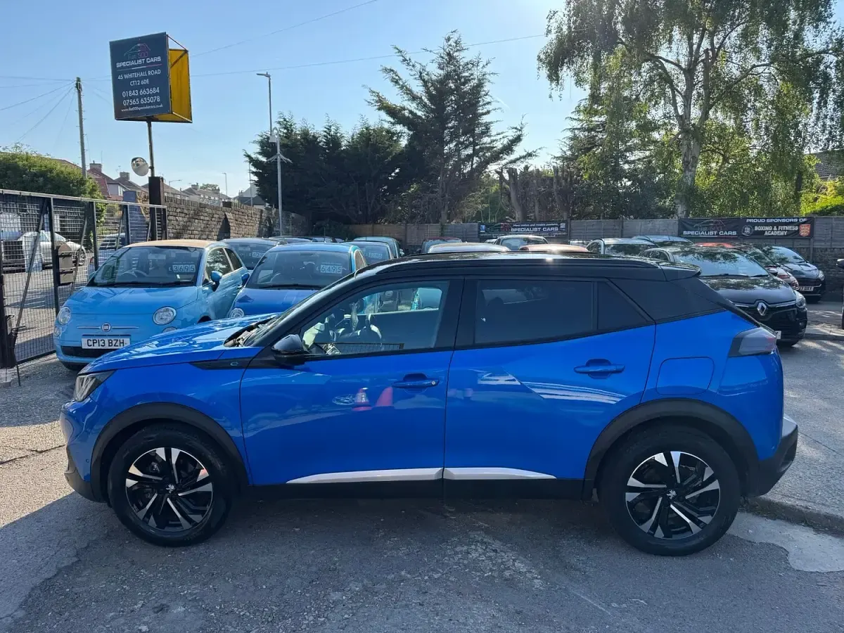 Used Peugeot e-2008 GTi 100 kW (136 HP) 2022 Blue SUV