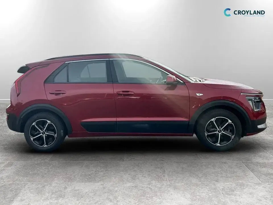 Used Kia Niro 139 HP (102 kW) 2023 Red SUV