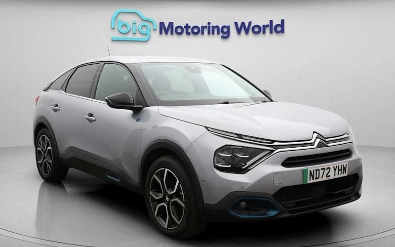 Usado Citroën e-C4 Shine 100 kW (136 HP) 2023 Citadino