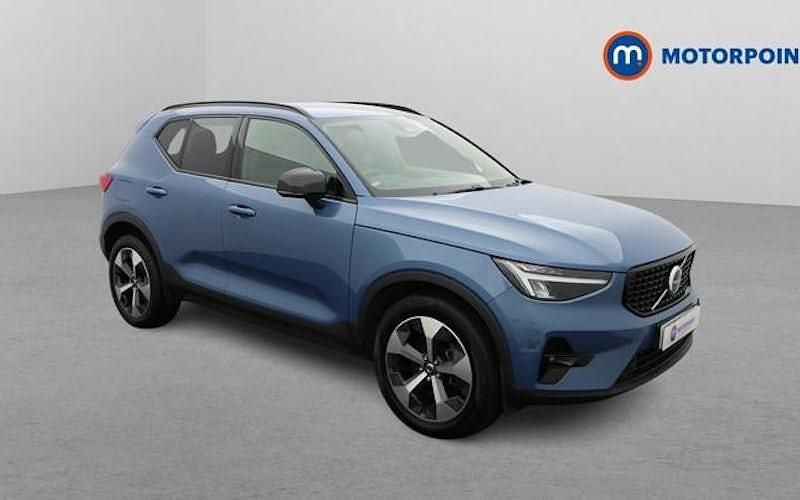 Used 2025 Volvo XC40 Plus SUV | £25,749 (Super price) - Image 1/4