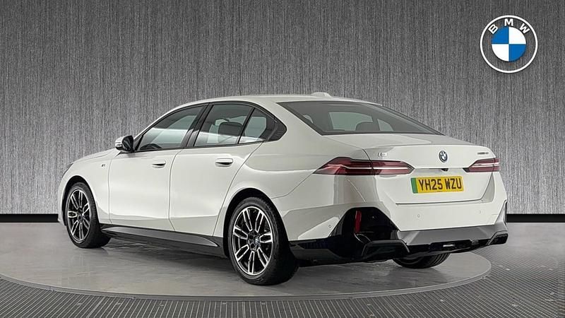 Used BMW i5 M Sport 246 kW (335 HP) 2025 White Sedan