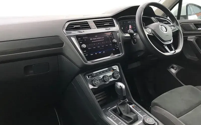 Used VW Tiguan Allspace SEL 150 HP (110 kW) 2021 White SUV