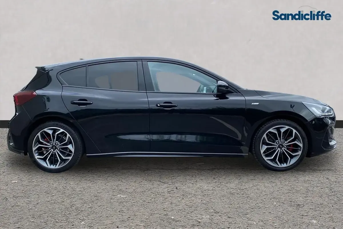 Used Ford Focus ST-Line X 125 HP (91 kW) 2023 Black Hatchback