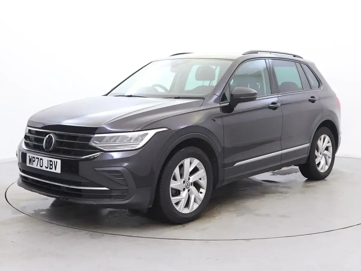 Used VW Tiguan Life 150 HP (110 kW) 2021 Black SUV