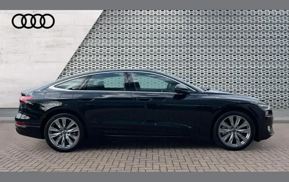 New Audi A6 e-tron Sport 210 kW (286 HP) 2025 Black Hatchback