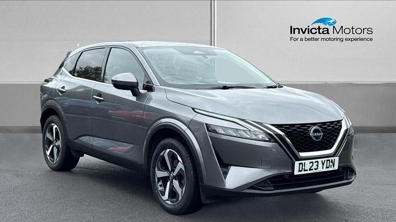 Gun metal metallic Used 2023 Nissan Qashqai 360º SUV | £16,500 (Good price) - Image 1/4