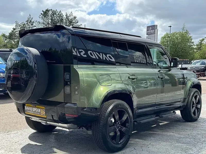 New Land Rover Defender S 250 HP (183 kW) 2026 Woolstone green SUV