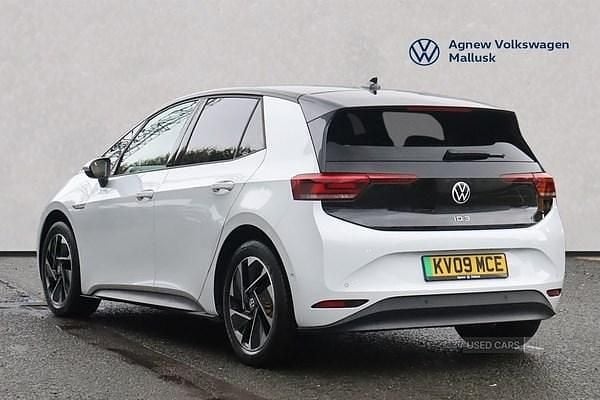 Used VW ID.3 Pro Performance 150 kW (204 HP) 2023 White Hatchback