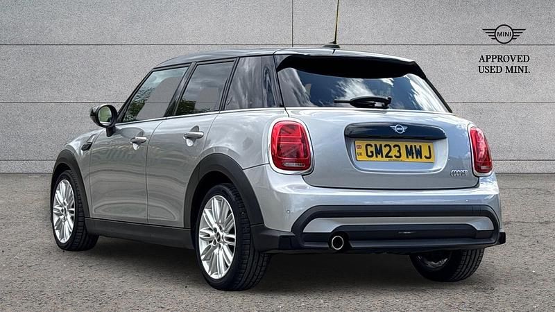 Used Mini Cooper Exclusive 134 HP (98 kW) 2023 Silver Hatchback