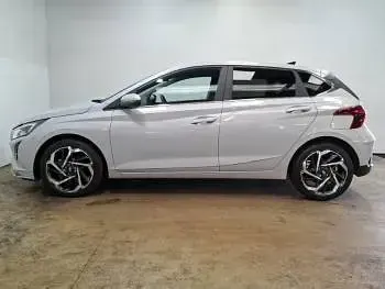 Used Hyundai i20 Premium 100 HP (73 kW) 2025 Grey Hatchback