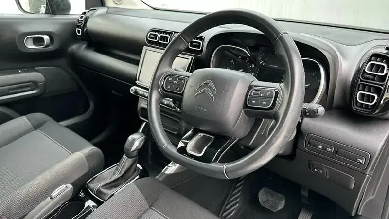 Used Citroën C3 Aircross PureTech 130 HP (95 kW) 2023 Grey SUV