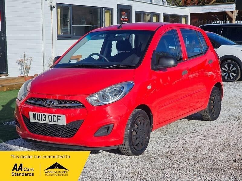 Gebraucht Hyundai i10 Classic 85 PS (62 kW) 2013 Rot Kleinwagen