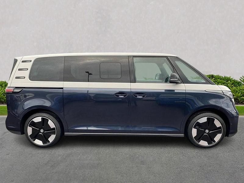 New VW ID. Buzz Pro 210 kW (286 HP) 2025 White MPV