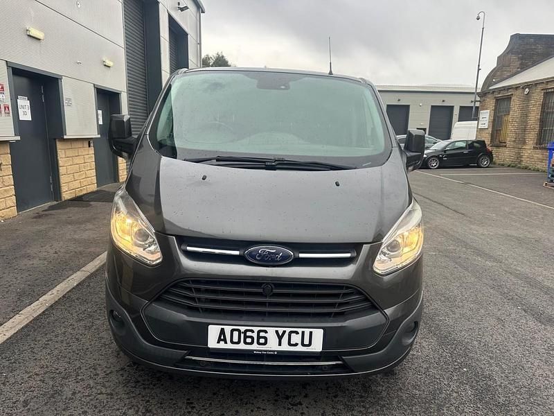 Used Ford Transit Custom Limited 130 HP (95 kW) 2016 Grey Van