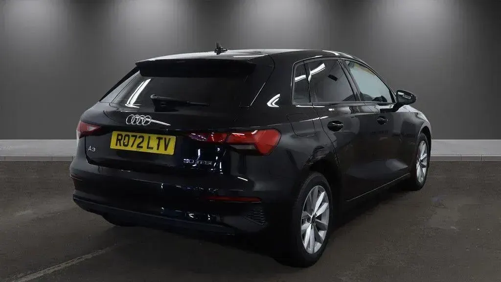 Used Audi A3 Sportback Advanced 110 HP (80 kW) 2022 Black Hatchback