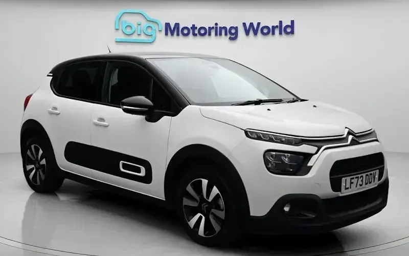 Used Citroën C3 PureTech 110 HP (80 kW) 2024 Hatchback