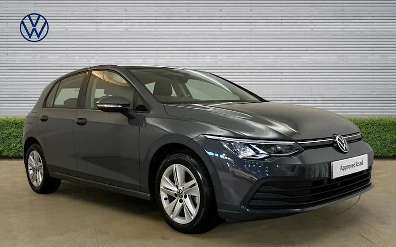 Second-hand VW Golf VIII Life 131 CP (96 kW) 2023 Hatchback