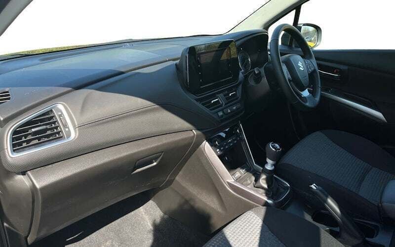 Image 2/4