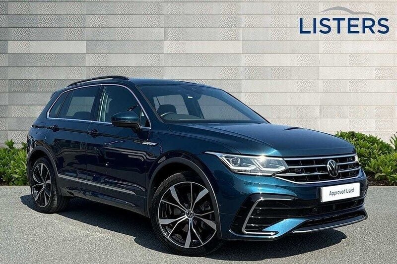Nightshade blue Used 2023 VW Tiguan R-line SUV | £32,890 (Fair price) - Image 1/4