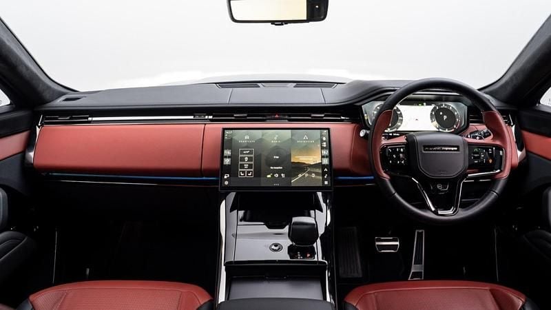 Used Land Rover Range Rover Sport 530 HP (389 kW) 2024 SUV