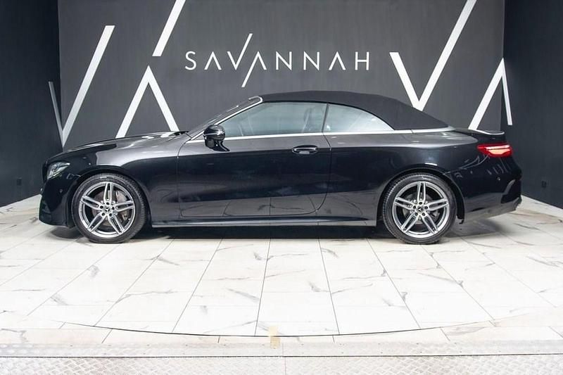 Begagnad Mercedes E220 AMG line 2021 Svart Cab