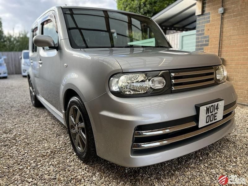 Used Nissan Cube 108 HP (79 kW) 2014 Silver Estate