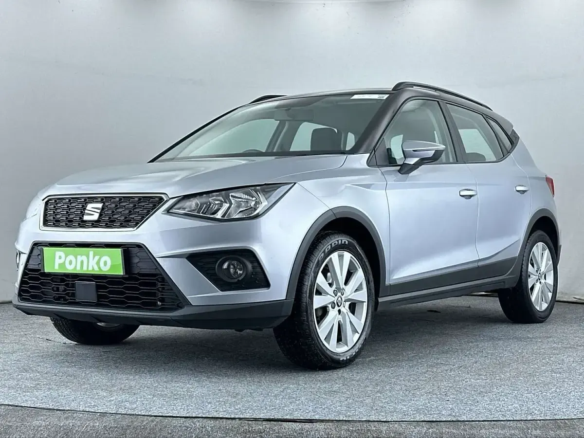 Used Seat Arona SE Technology 116 HP (85 kW) 2019 Silver SUV