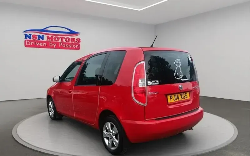 Used Skoda Roomster SE 105 HP (77 kW) 2014 Red MPV