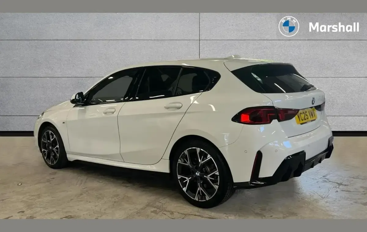 Used BMW 123 M Sport 200 HP (147 kW) 2025 White Hatchback