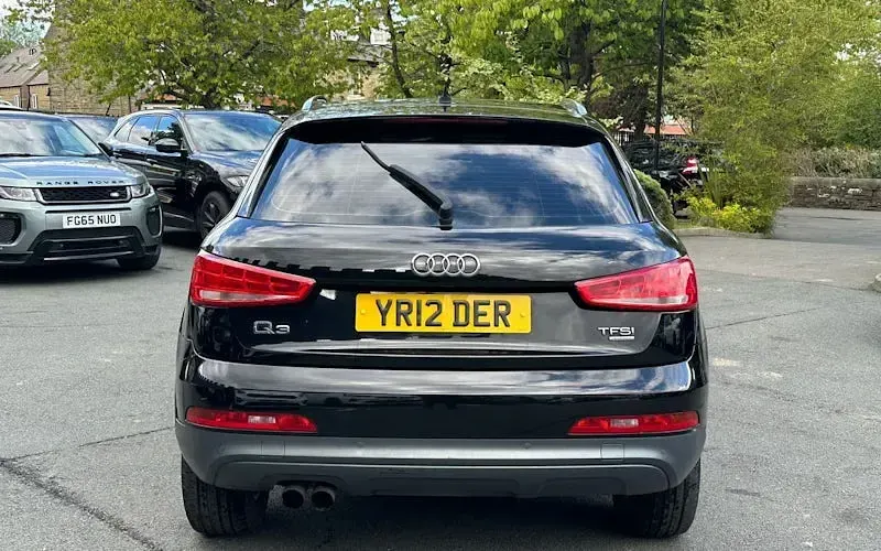 Used Audi Q3 170 HP (125 kW) 2012 Black SUV