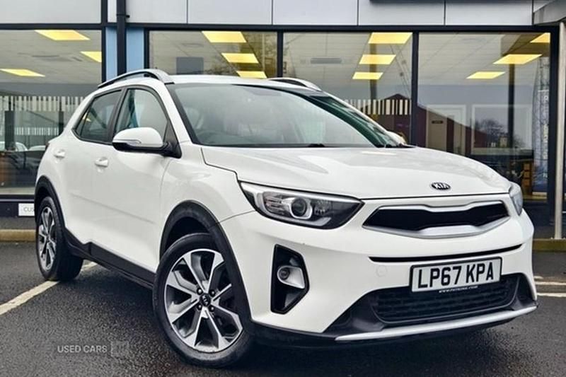 White Used 2018 Kia Stonic SUV | £6,450 (A bit pricey) - Image 1/1