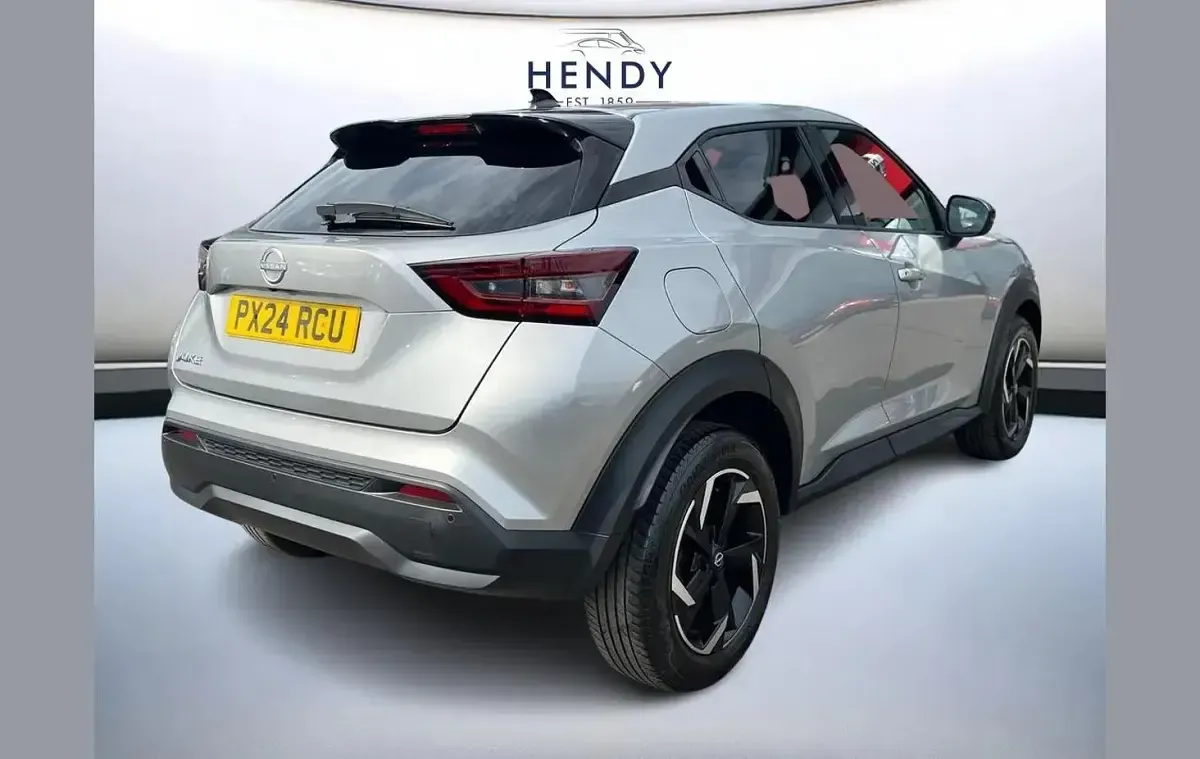 Used Nissan Juke N-Connecta 112 HP (82 kW) 2024 Silver SUV