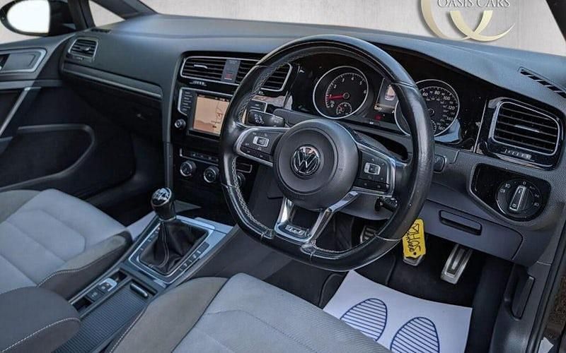 Used VW Golf VII R-line Edition 150 HP (110 kW) 2016 Black Hatchback