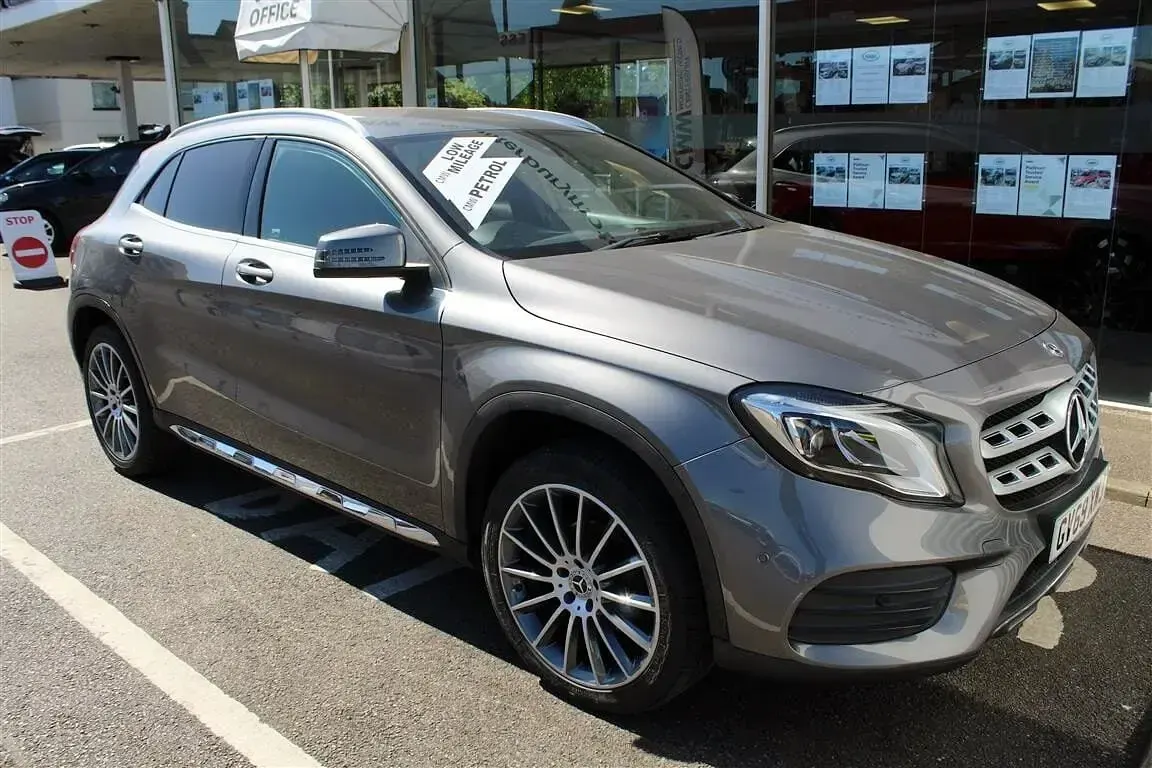 Used Mercedes GLA180 AMG line 134 HP (98 kW) 2020 Grey SUV