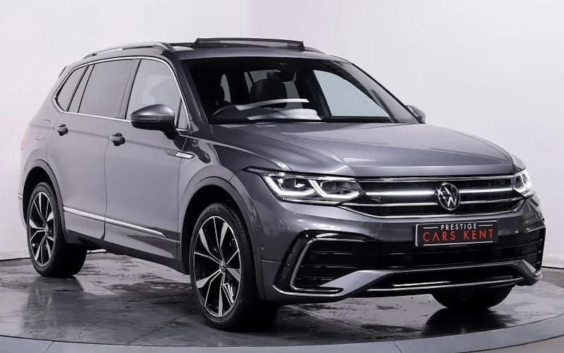 Used 2024 VW Tiguan Allspace R-line SUV | £29,350 (Good price) - Image 1/4