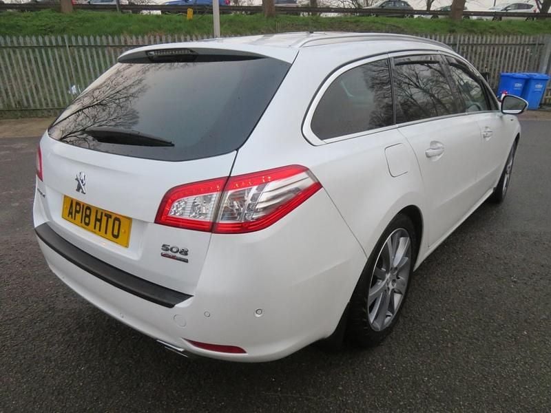 Used Peugeot 508 GT-line 2018 White Estate