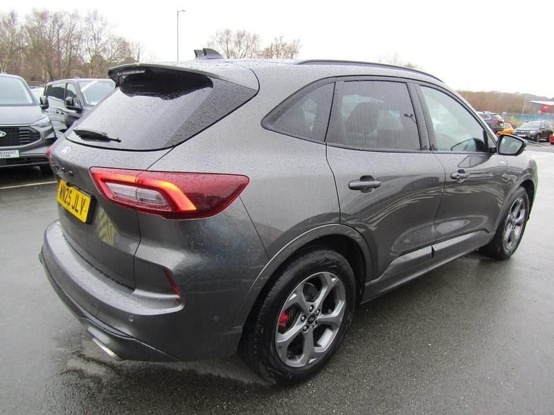 Second-hand Ford Kuga ST-Line 150 CP (110 kW) 2025 Gri SUV