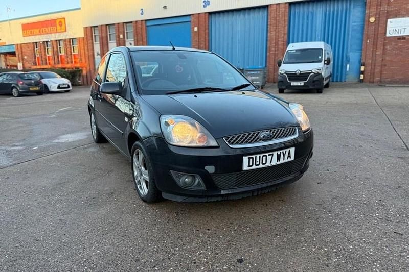 Used Ford Fiesta Zetec 79 HP (58 kW) 2007 Black Hatchback