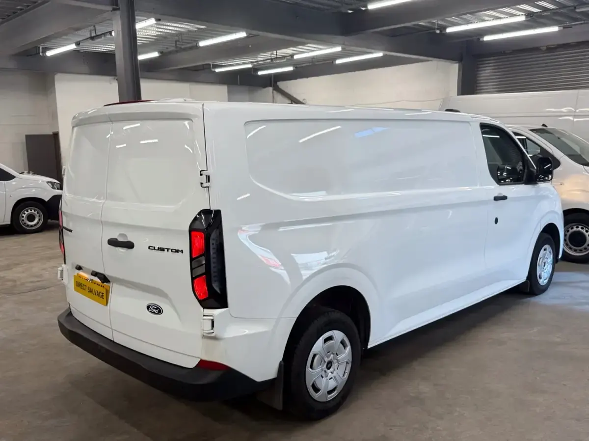 Used Ford Transit Custom Trend 136 HP (100 kW) 2025 White Van