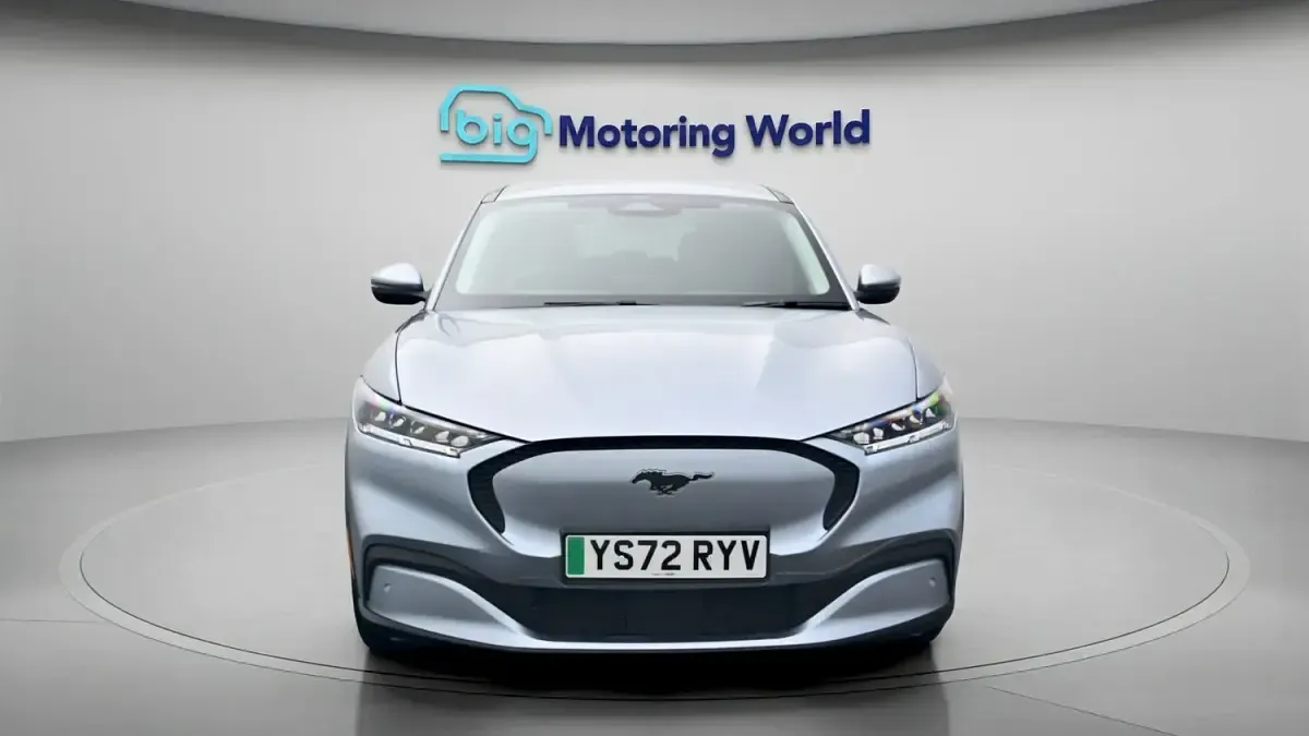 Used Ford Mustang Standard Range 269 HP (197 kW) 2021 Silver Hatchback
