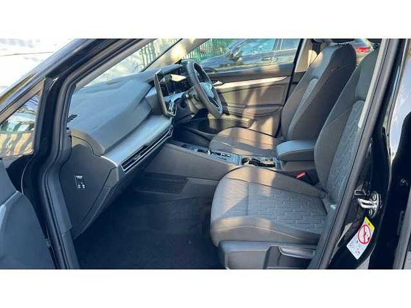 New VW Golf VIII 204 HP (150 kW) 2025